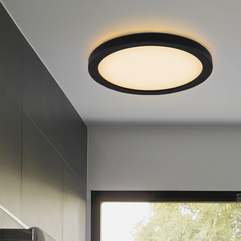 Candeeiro de teto para casa de banho preto de plástico, Shivani, 15W, LED 3000K, IP44 Candeeiro de teto para casa de banho preto de plástico, Shivani, 15W, LED 3000K, IP44