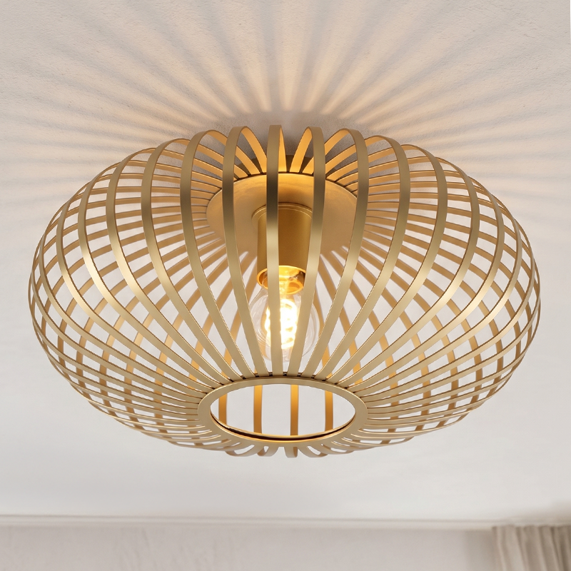 Plafon dourado industrial, Lieve