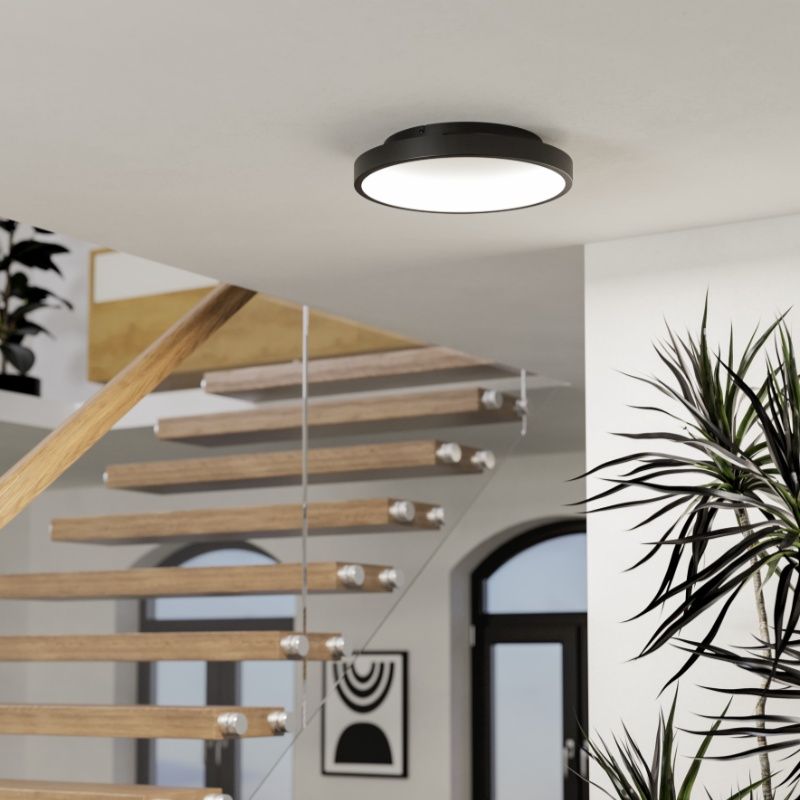 Candeeiro de teto inteligente preto de aço, Shauni, 19,6W, LED RGBW, com comando à distância Candeeiro de teto inteligente preto de aço, Shauni, 19,6W, LED RGBW, com comando à distância