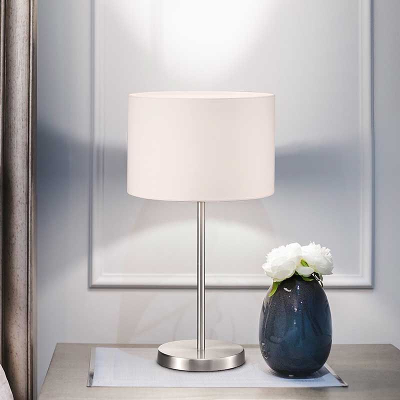 Candeeiro de mesa de metal níquel, Ledbury, com interruptor