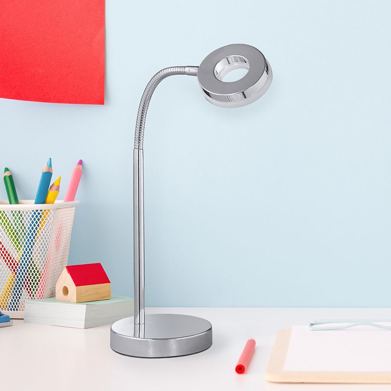 Candeeiro de secretaria moderno cromo, Daley, 4W, LED 3000K, com interruptor Candeeiro de secretaria moderno cromo, Daley, 4W, LED 3000K, com interruptor