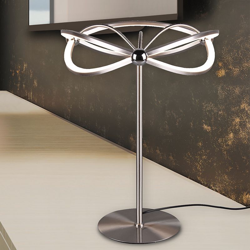 Candeeiro de mesa moderno níquel, Remy, 20W, LED 3000K, com interruptor