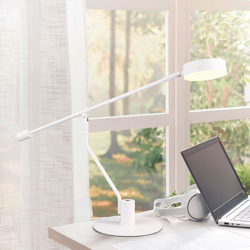 Candeeiro de mesa moderno branco, Koendert, 6W, LED white switch, com dimmer tátil Candeeiro de mesa moderno branco, Koendert, 6W, LED white switch, com dimmer tátil
