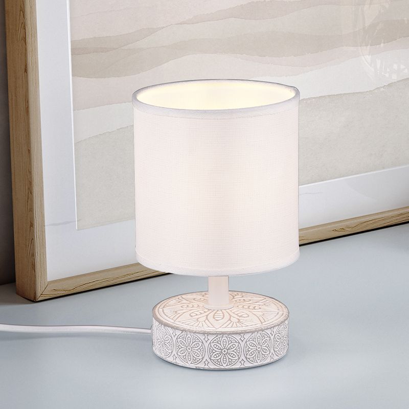 Candeeiro de mesa de cerâmica branco, Lola, com interruptor