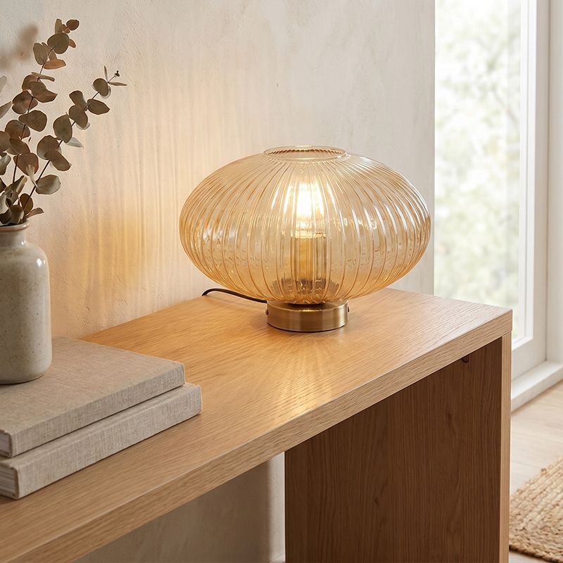 Candeeiro de mesa âmbar design, Charlois, com interruptor Candeeiro de mesa âmbar design, Charlois, com interruptor