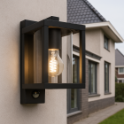 Candeeiro de parede exterior com sensor de movimento preto moderno, Amalie, IP54