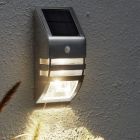 Candeeiro de parede exterior solar prateado de alumínio, Alistair, 0W, LED 3000K, IP44