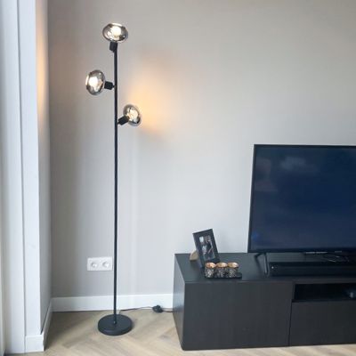 Candeeiro de pé preto design, Skip, com interruptor