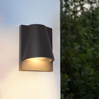 Candeeiro de parede exterior com sensor crepuscular preto moderno, Luana, IP43
