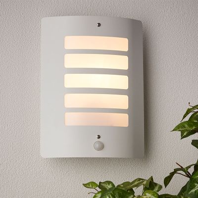 Candeeiro de parede exterior com sensor de movimento branco de metal, Alea, IP44