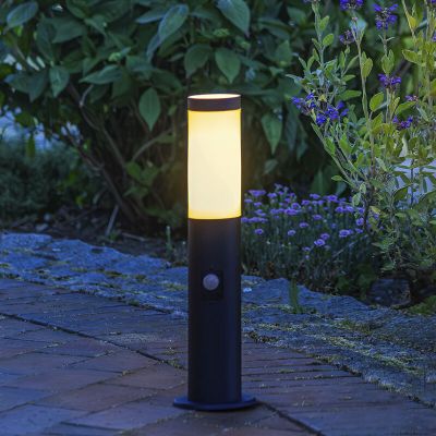 Candeeiro de pé exterior com sensor de movimento preto de metal, Meis, IP44